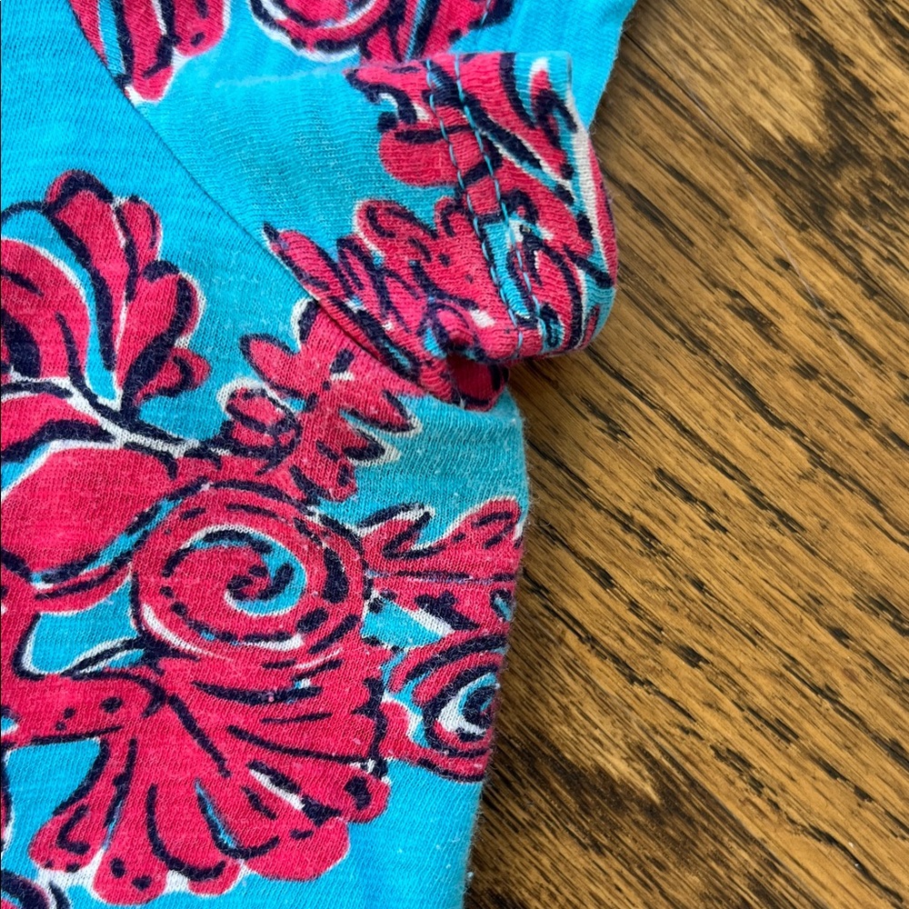 Lilly Pulitzer Turquoise & Pink Short Sleeve V-Neck Tee - Picture 4 of 8